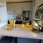 Iq Grove Accomodation In Edinburgh