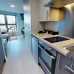Iq Grove Accomodation In Edinburgh Apartment *