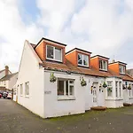Arden Guest House, Craigmillar Castle 3*