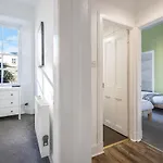 Appartamento Centre 2 Bedroom Main Door