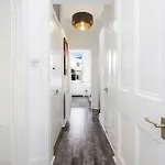 Centre 2 Bedroom Main Door Edimburgo