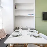 Appartamento Centre 2 Bedroom Main Door *