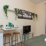 Cozy 1b Groundfloor - 8 Minute From Centre Apartament