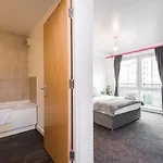 Modern Spacious 3 Bedroom Centre - Free Parking - Private Balcony Εδιμβούργο