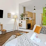 Cheerful Stays: Spacious Flat In Vibrant Leith * Edimburgo