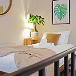 Cheerful Stays: Spacious Flat In Vibrant Leith