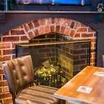 Toby Carvery Edinburgh West By Innkeeper'S Collection Hotel 3*