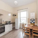 Apartamento Contemporary 3 Bed City Centre - Ensuite