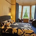 Smiths Guest house 3*