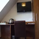 בית הארחה Leith House 3*