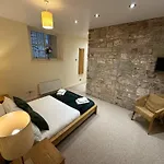 Edmonstone Old Town Edinburgh
