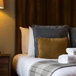 מלון 28 York Place 3*