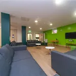 Apartment Joivy Affordable 3,4,5 And 12 Bed Private Flats Next To Royal Mile (adults Only) Edinburgh