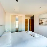 Guestready - Amazing With A Castle View