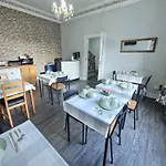 بيت ضيافة Dalry *