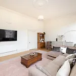 Joivy Exclusive House With Free Parking Appartamento Edimburgo