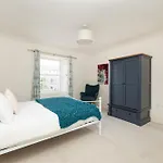 Joivy Exclusive House With Free Parking *