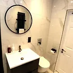 Cosy Apartment, Free Street Parking Διαμέρισμα *