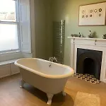Georgian Townhouse In Centre Willa