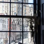 Warden's Close *