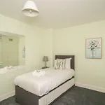 Nyaraló Charming Family House In Rosewell - Pass The Keys *
