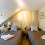 Hotel Arden Guest House, Craigmillar Castle