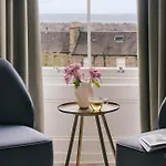 Aparthotel Thistle Royal Garden 4*
