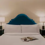 Aparthotel Thistle Royal Garden