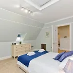 Appartamento Luxury-3-bedroom Ramsay Garden Next To Castle Edimburgo
