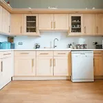 19-4 Union Street *