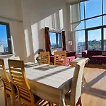 Penthouse Ocean View Luxury Penthouse Διαμέρισμα *