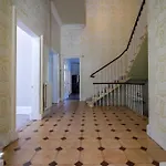 Historic Townhouse In Centre *