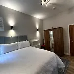Stylish 2br - Walk To Attraction * Edimburgo