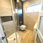 Cozy Corner 2 Bedroom House Дом отдыха