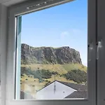 Holyrood Duplex 3-bedroom エディンバラ