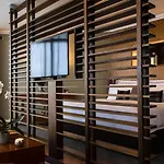Hotel The Glasshouse, Autograph Collection 5*