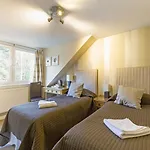 Arden Guest House, Craigmillar Castle Hotel