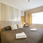 Hotel Arden Guest House, Craigmillar Castle