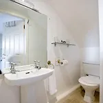 Arden Guest House, Craigmillar Castle Hotel