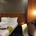 The Place מלון 4*