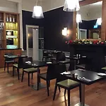 The Place מלון 4*
