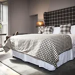 Hotel The Raeburn
