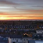 28 York Place 3*