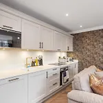 Prime Luxury 3 Bed דירה אדינבורו