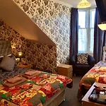 16 Pilrig Bed & Breakfast