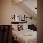 16 Pilrig Bed & Breakfast 3*
