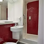 Travelodge Haymarket אדינבורו
