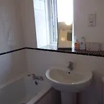 Ideal Location With Free On-site Private Parking 公寓 爱丁堡