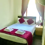 بيت ضيافة Dalry *
