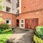 Bright & Modern Flat Διαμέρισμα *